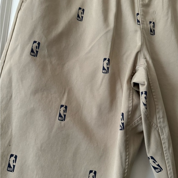 NEW Mens Nike team 31 Courtside NBA Chino Pants Khaki Size Medium NWOT - Picture 6 of 7